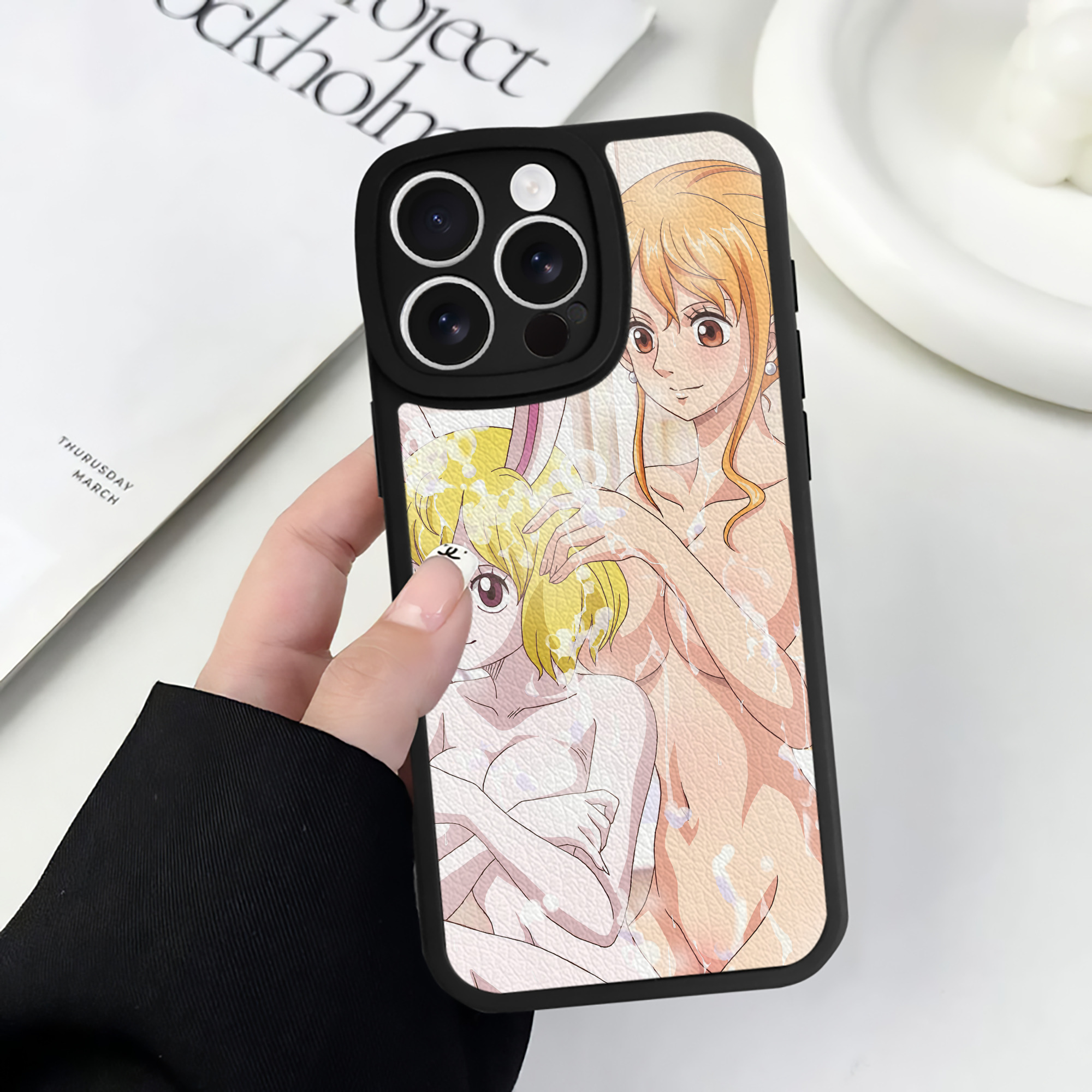 （画像用） ワンピース ONE PIECE 【iPhone 16シリーズ対応】シリコンスマホケース（レザー調） 材質：シリコン